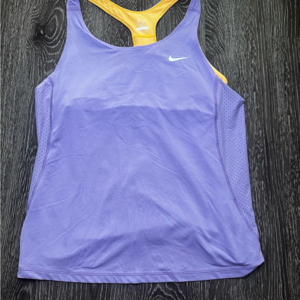 Women’s Nike Athletic Tank Top Size Medium